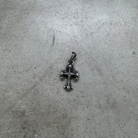 DEAL DESIGN RUBY XXS GL CROSS PENDANT