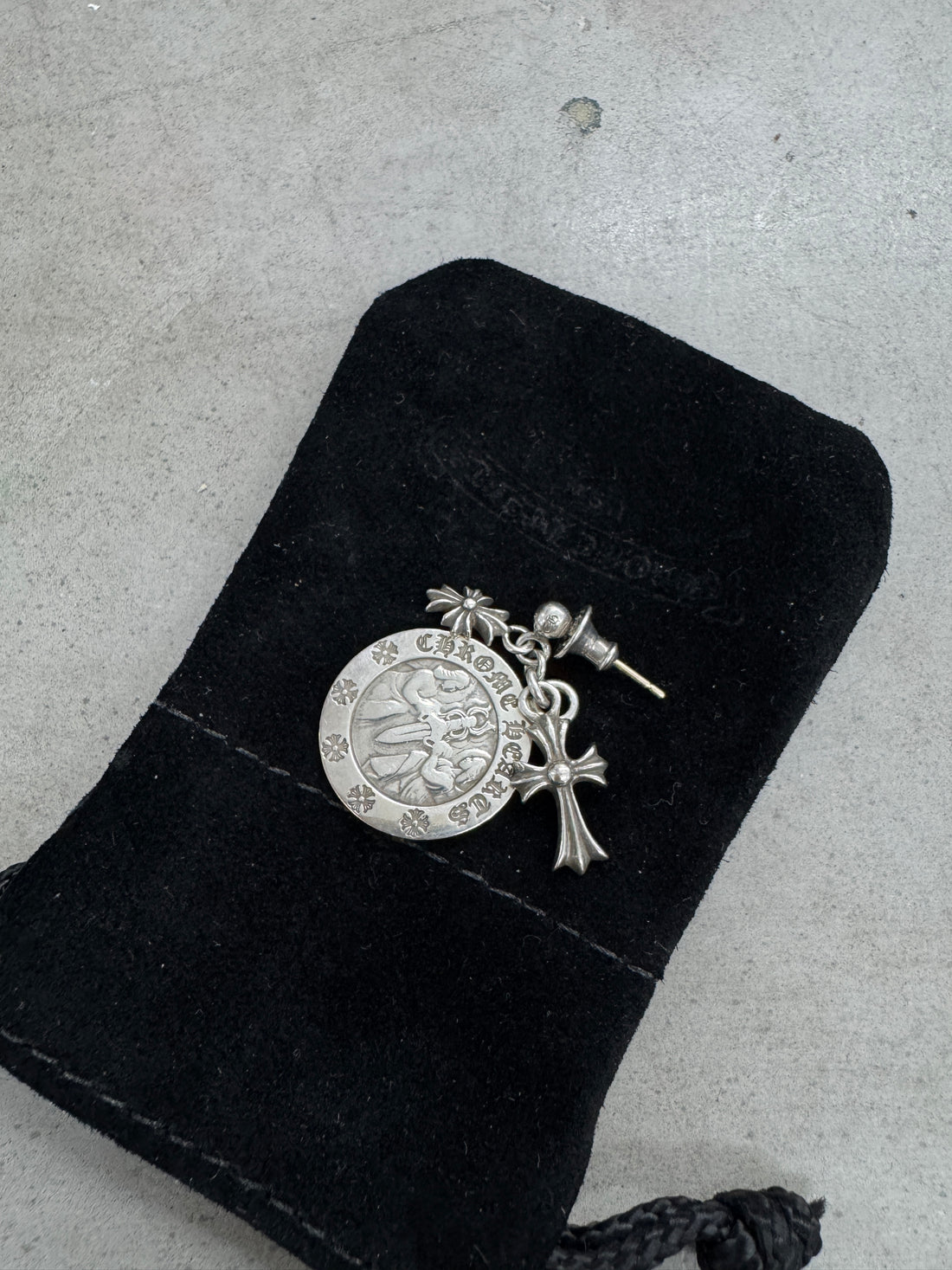CHROME HEARTS TRIPLE CHARM EARRING