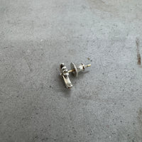 CHROME HEARTS CROSS STUD EARRING
