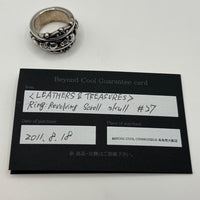 LEATHERS & TREASURES 2011 SPINNER SCROLL SKULL RING