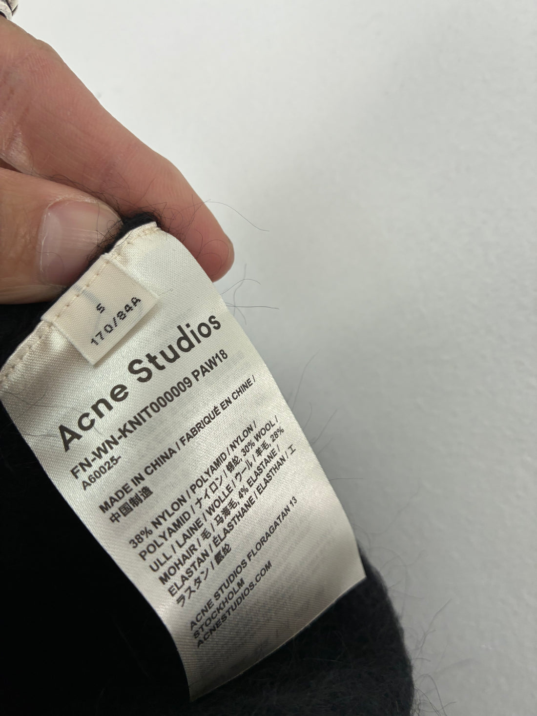 ACNE STUDIOS BLACK OFF THE SHOULDER SWEATER
