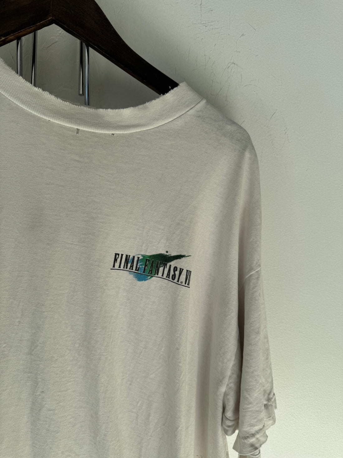 2000’S FINAL FANTASY SHIRT