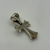 CHROME HEARTS SMALL CROSS PENDANT