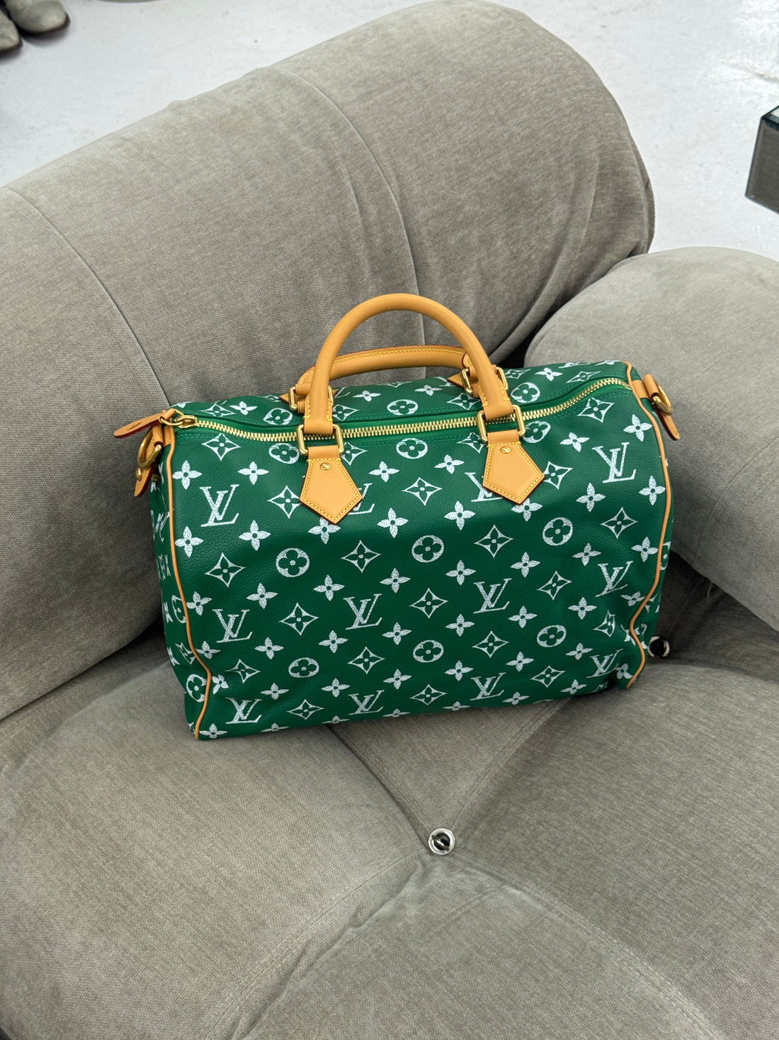 LOUIS VUITTON SPEEDY P9 BANDOULIERE 40