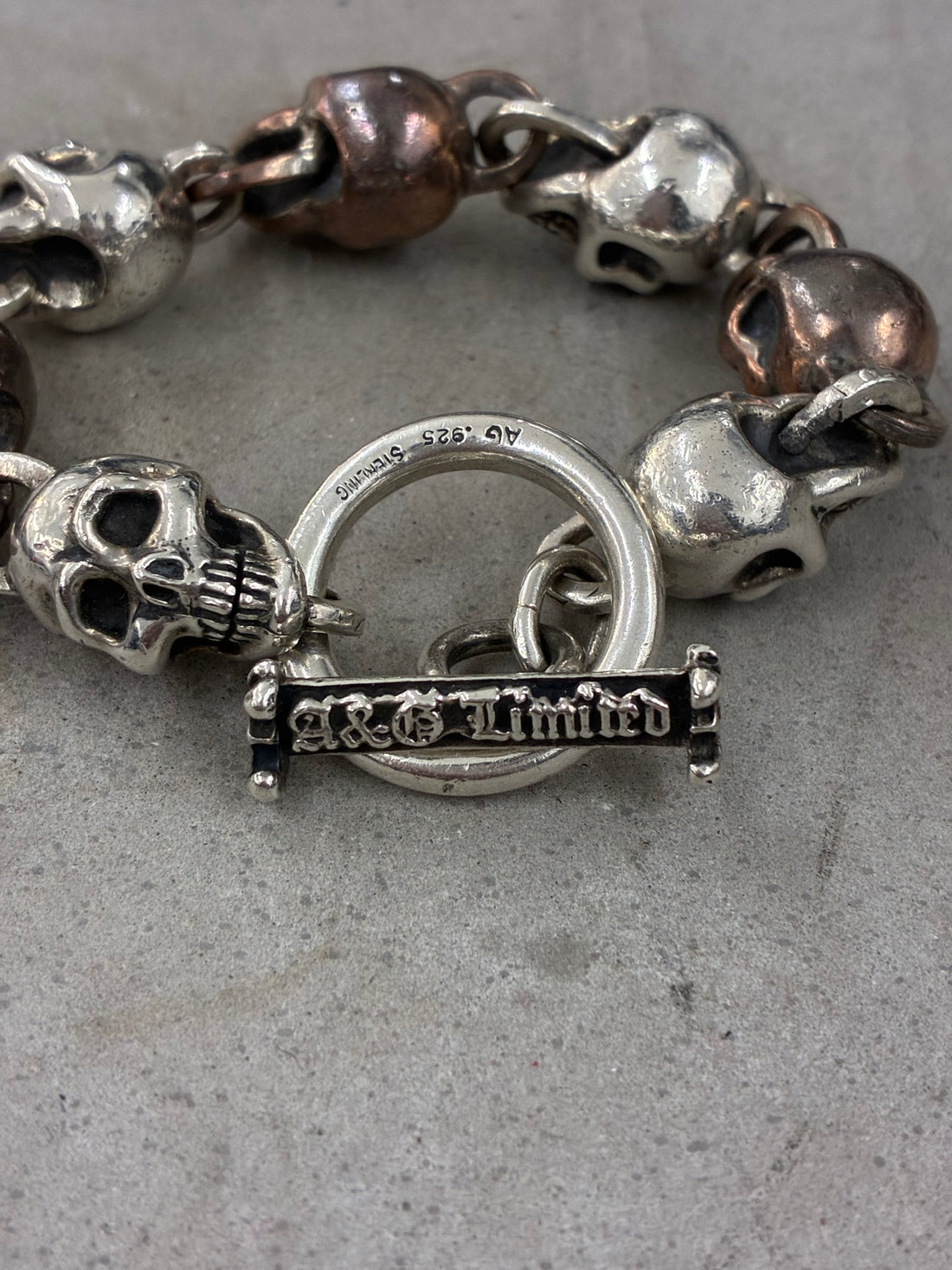 A&G ROCK VINTAGE 90S SKULL BRACELET