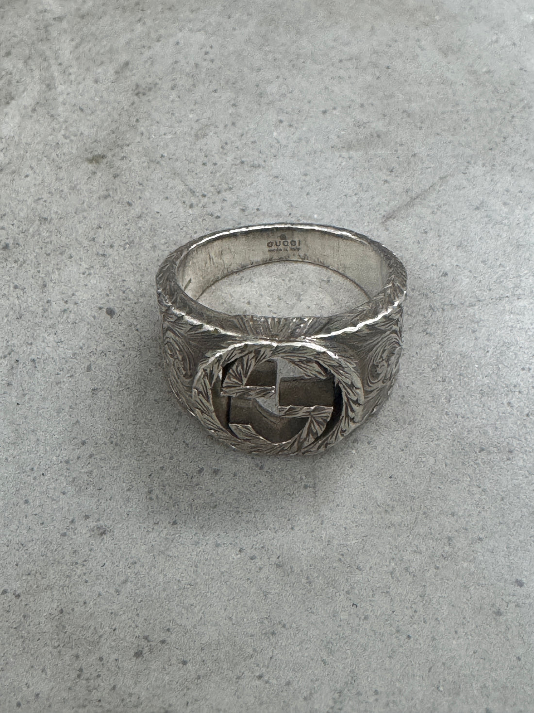 GUCCI ARABESQUE INTERLOCKING G RING