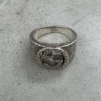 GUCCI ARABESQUE INTERLOCKING G RING