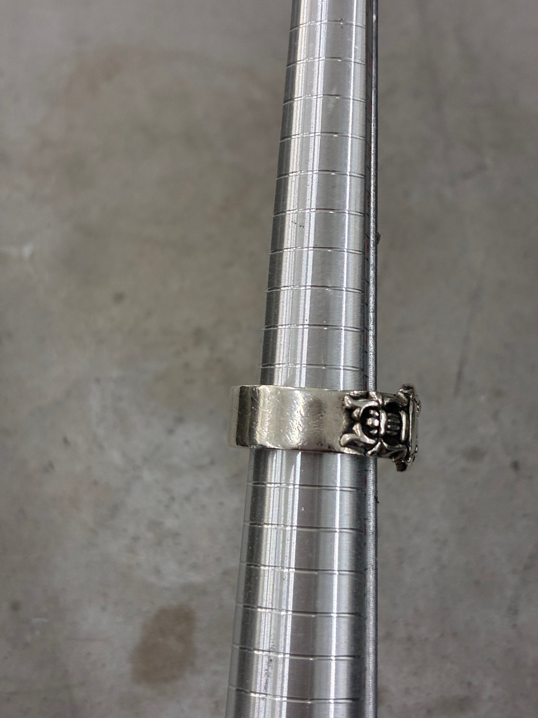 A&G ROCK 90S VINTAGE DAGGER RING
