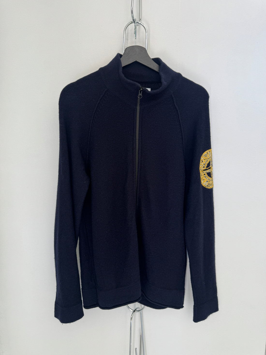 STONE ISLAND WOOL STAND COLLAR ZIP UP SWEATER