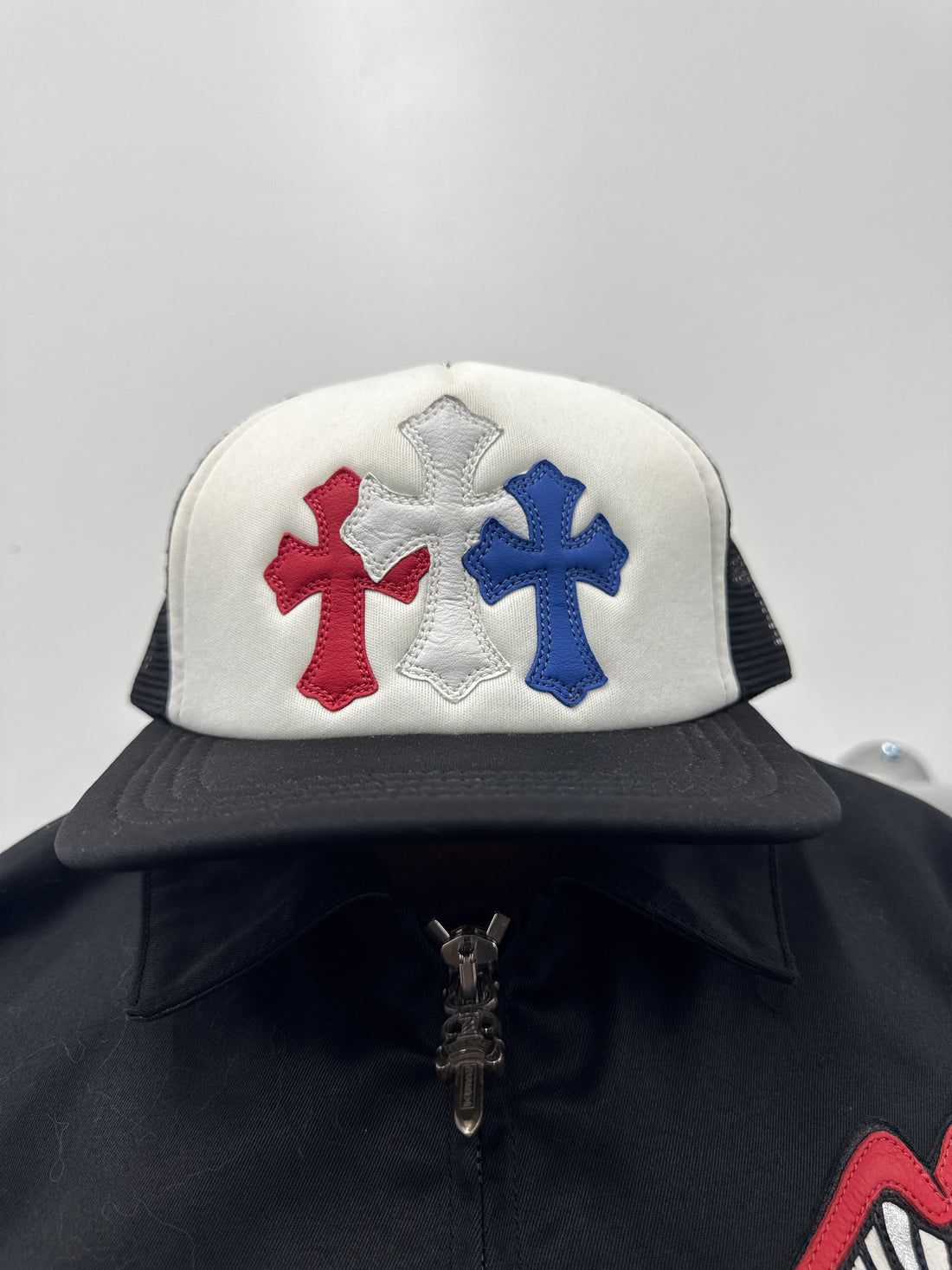 CHROME HEARTS USA TRIPLE CROSS TRUCKER HAT