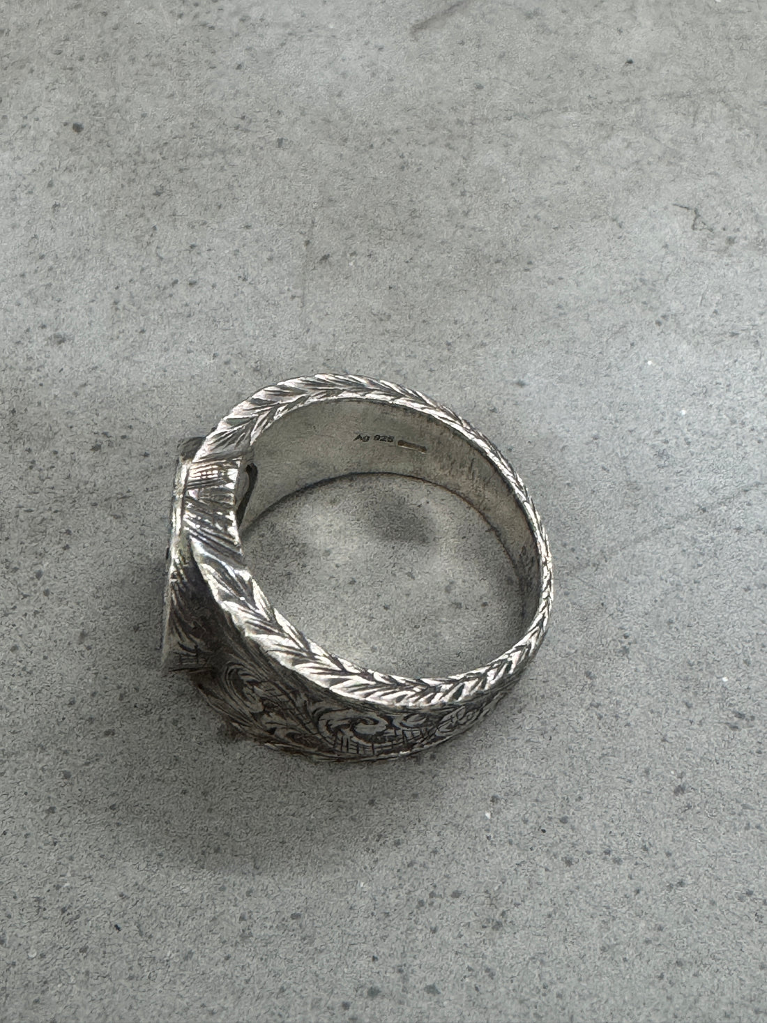 GUCCI ARABESQUE INTERLOCKING G RING