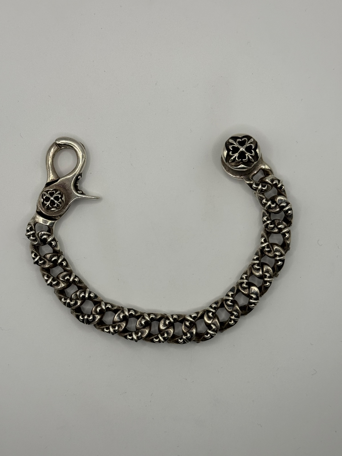 A&G ROCK FANCY LINK 8 INCH BRACELET