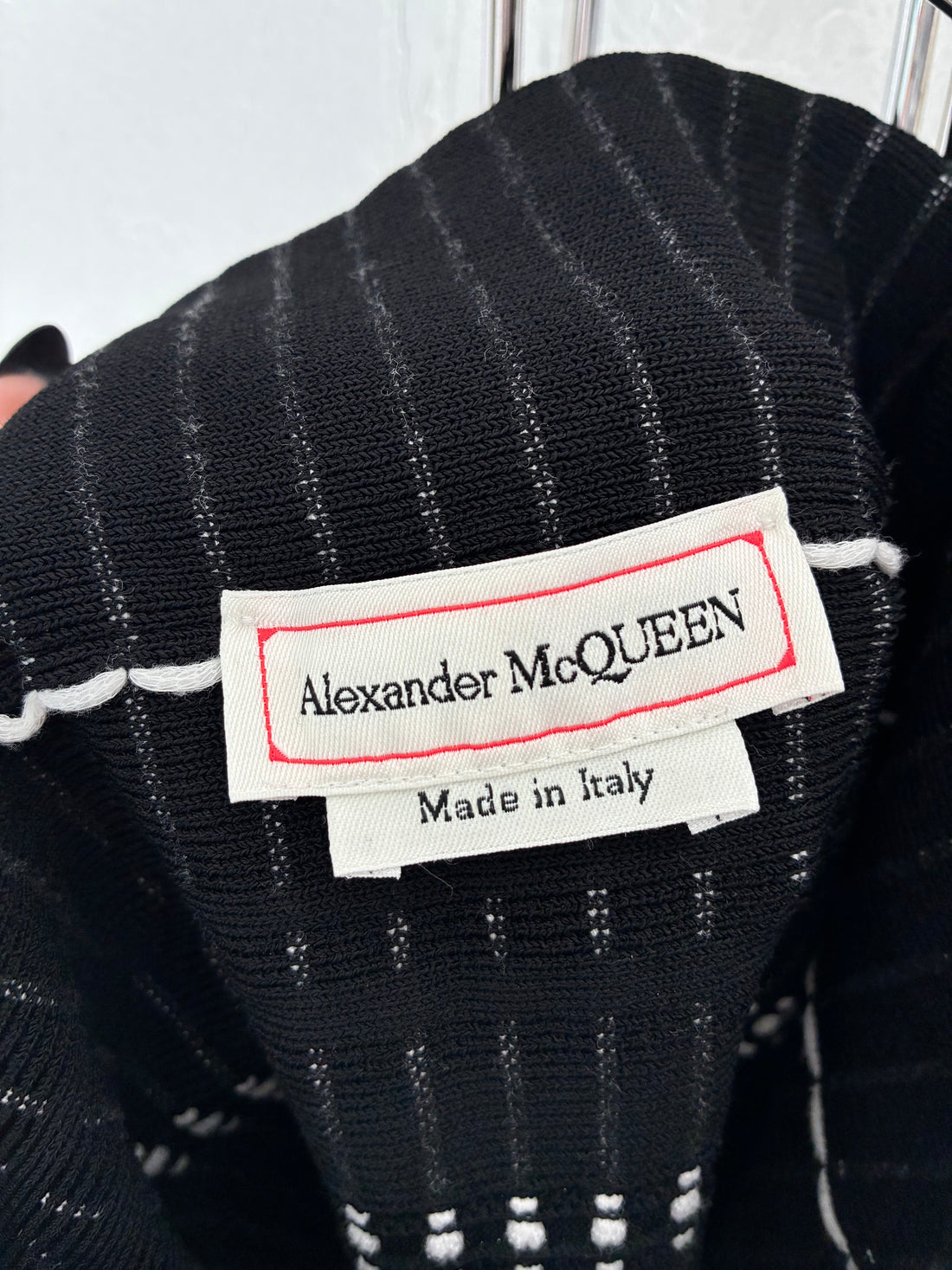 ALEXANDER MCQUEEN GRAPHIC PRINT OFF-THE SHOULDER TOP