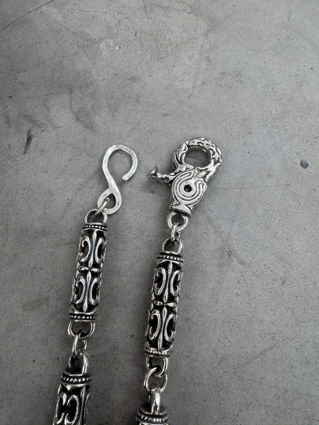 A&G CELTIC ROLLER WALLET CHAIN