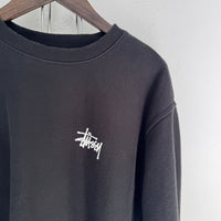 STUSSY LOGO CREWNECK SWEATER
