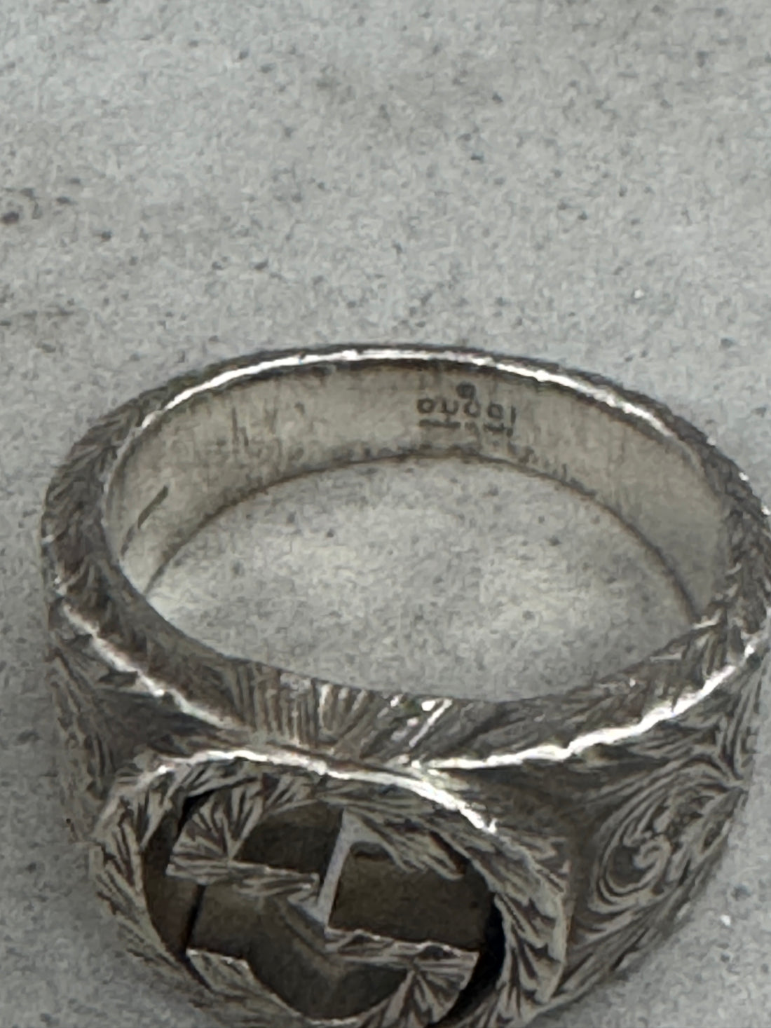 GUCCI ARABESQUE INTERLOCKING G RING