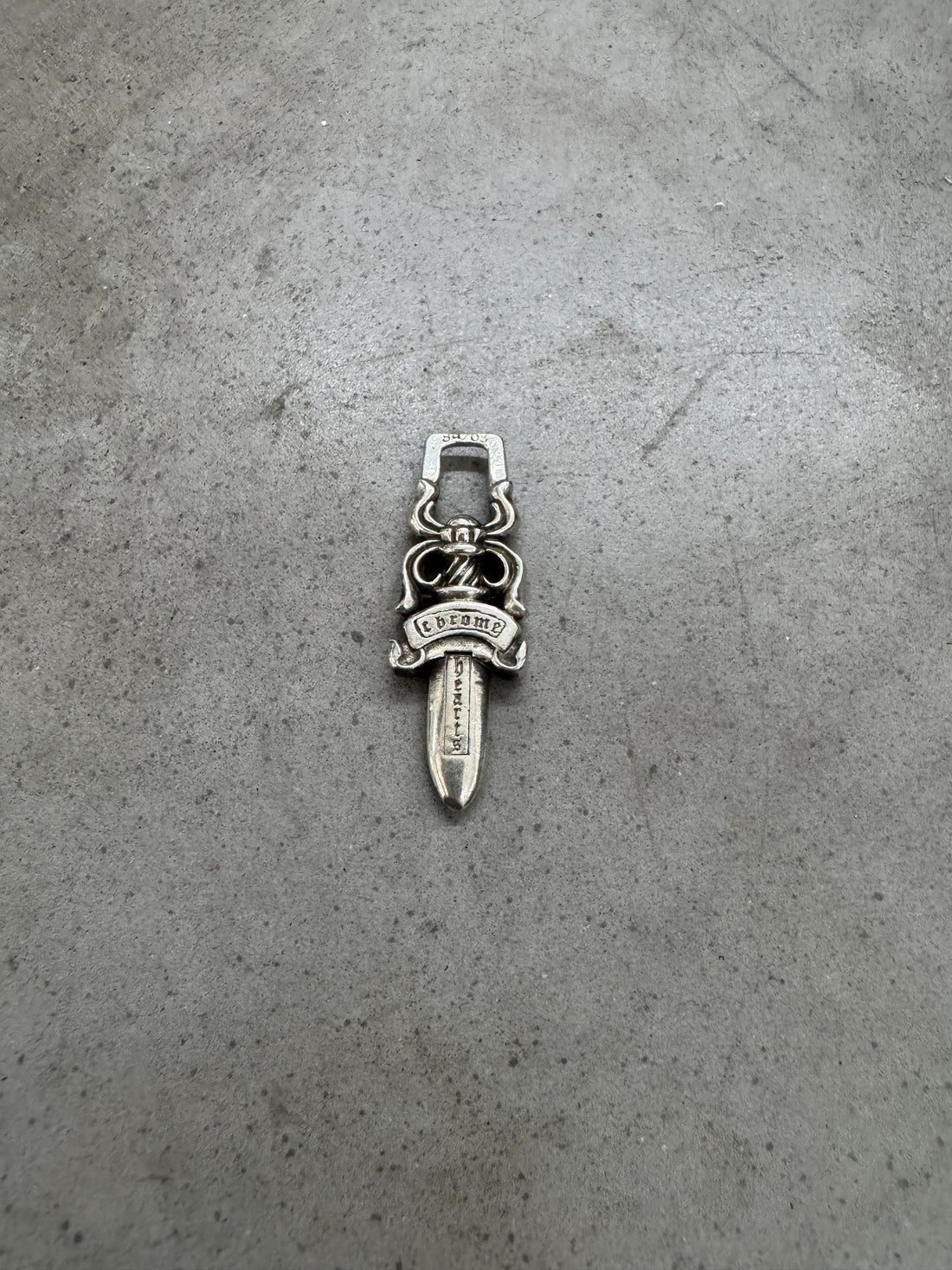 CHROME HEARTS ZIPPER DAGGER PENDANT