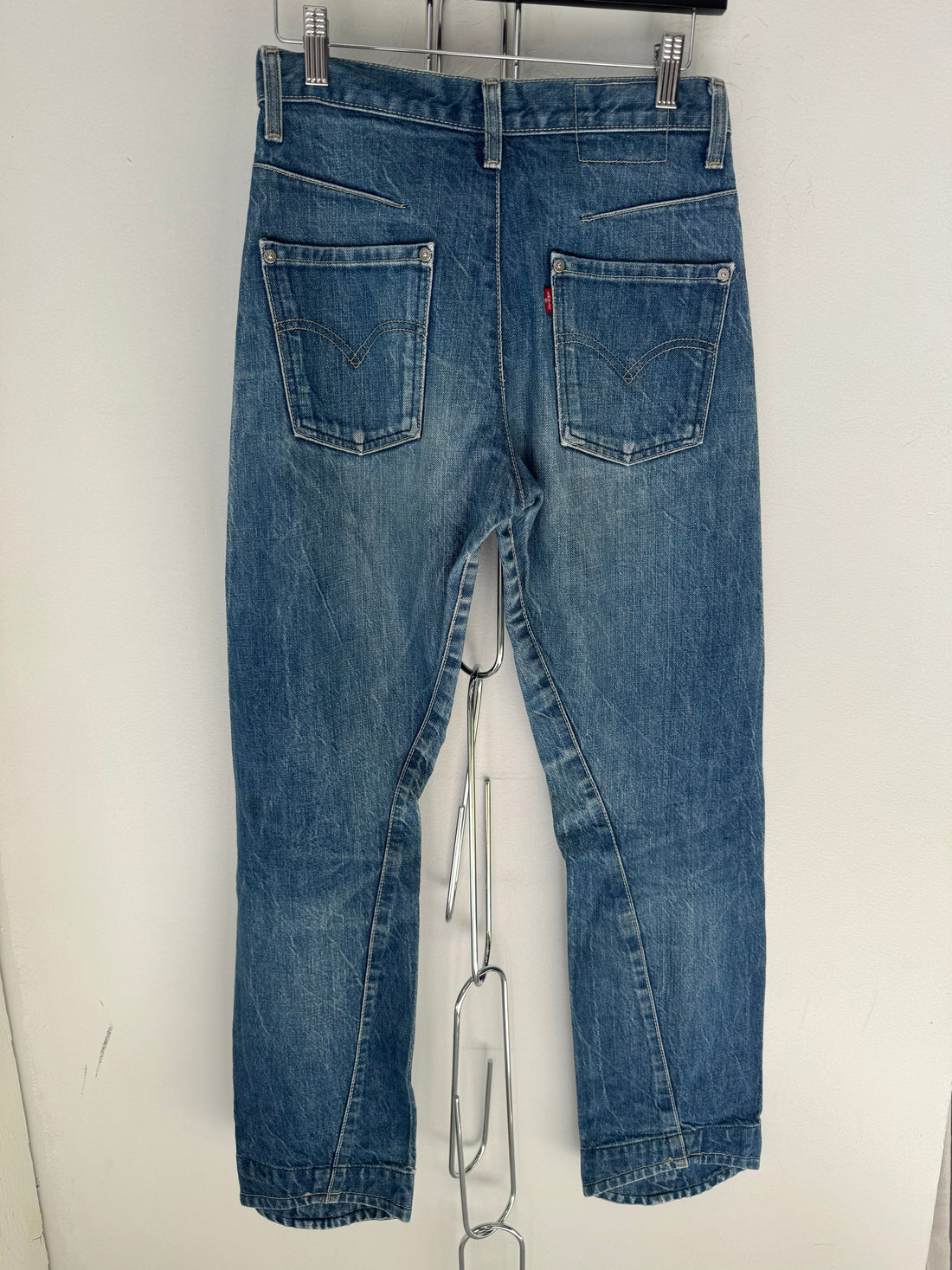 LEVI’S ENGINEERED DOUBLE POCKET JEANS SIZE 28