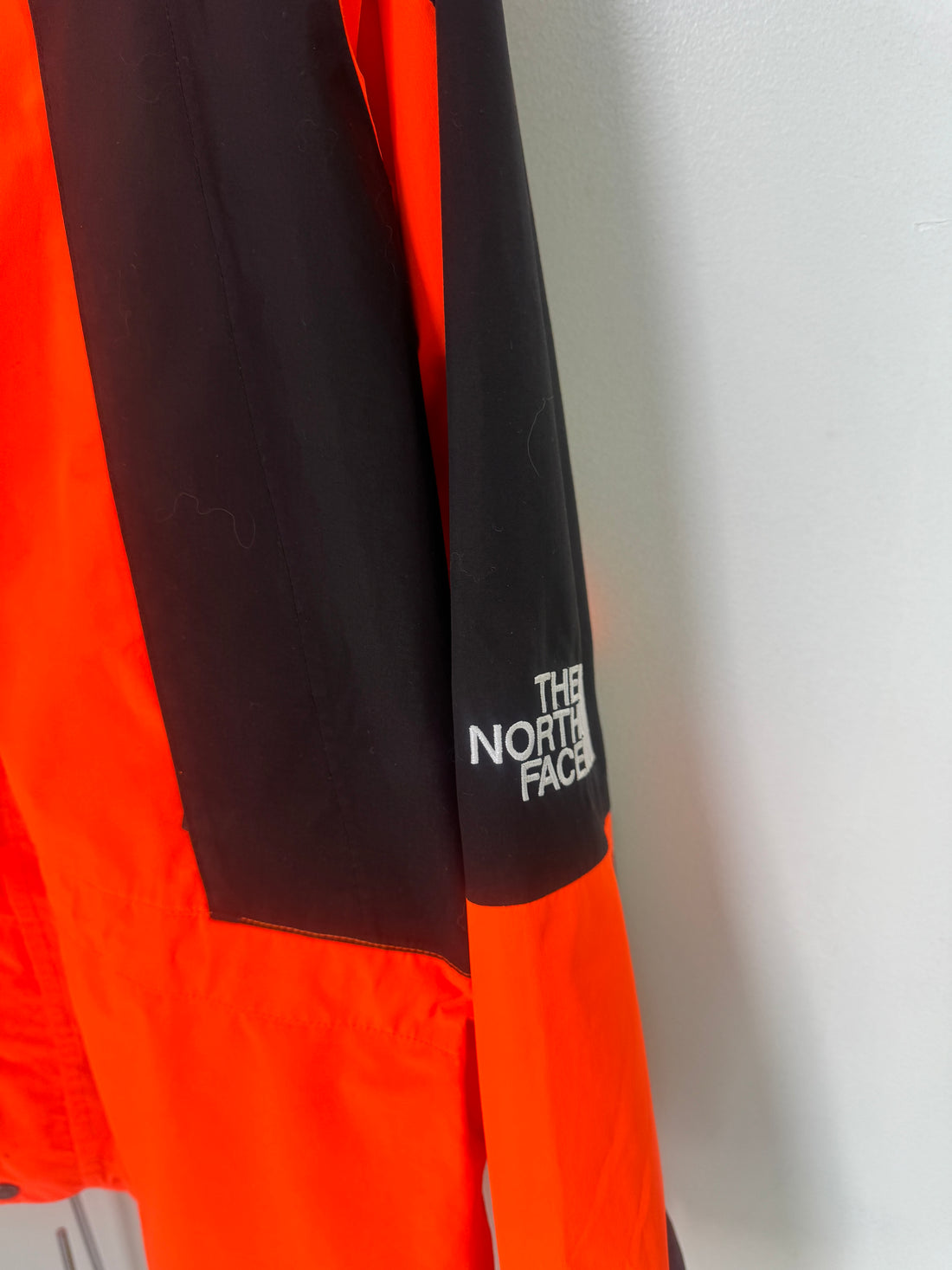 SUPREME X TNF ORANGE JACKET