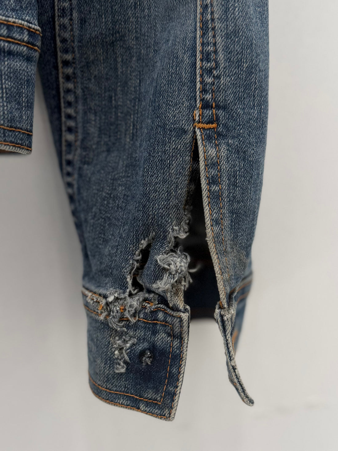 VINTAGE DOLCE & GABBANA FADED BLUE DENIM JACKET
