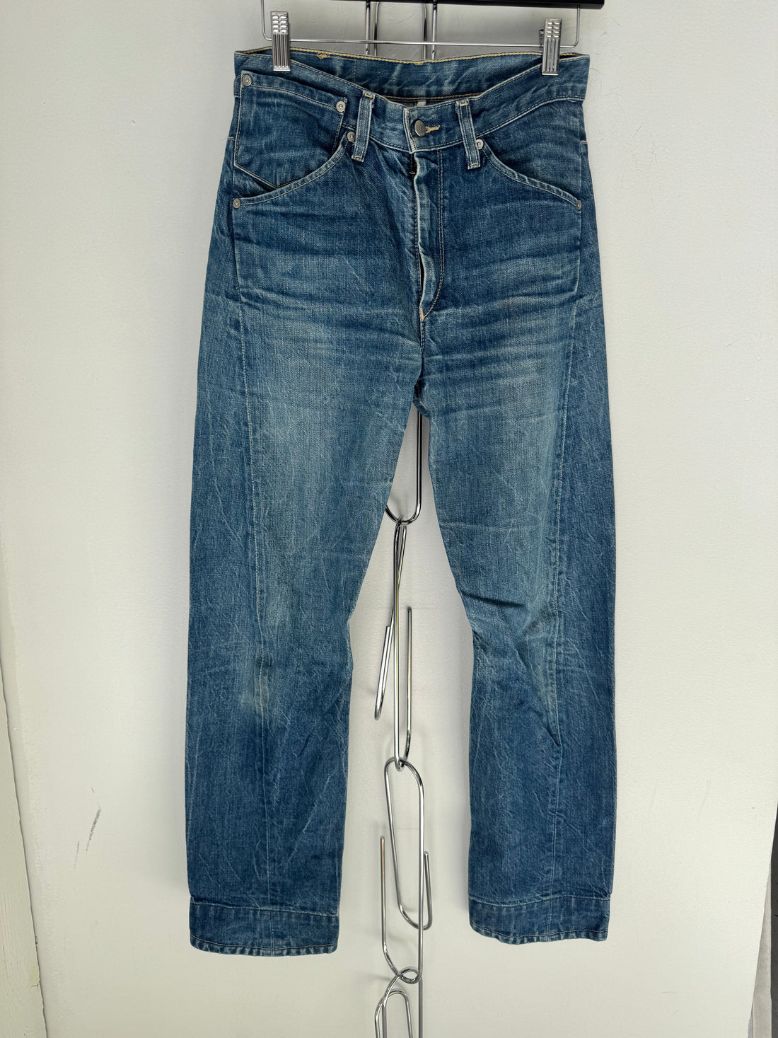 LEVI’S ENGINEERED DOUBLE POCKET JEANS SIZE 28