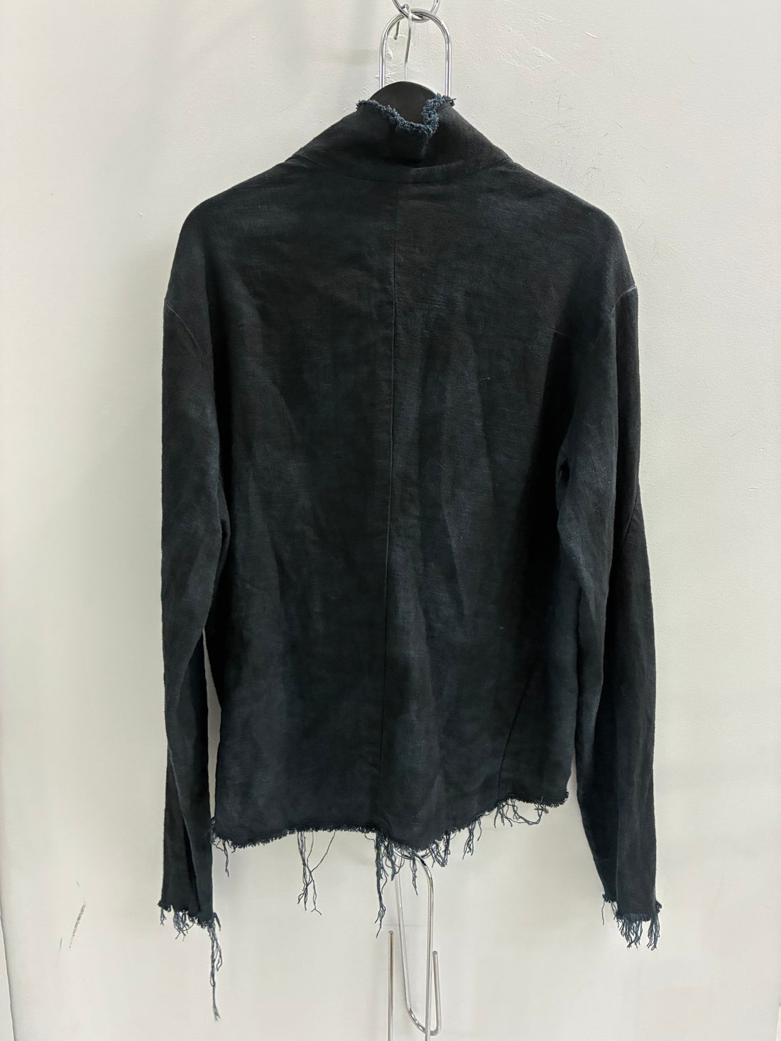 ZAM BARRETT DISTRESSED BUTTON UP SHIRT