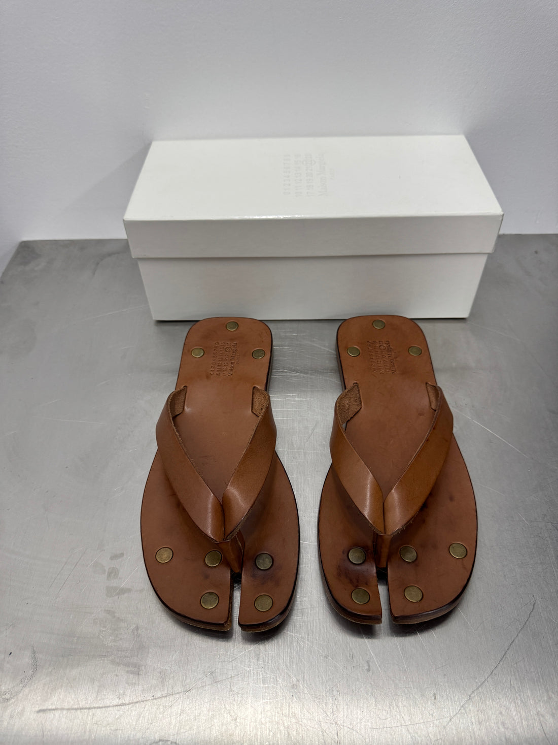 MARGIELA LEATHER TABI SANDAL