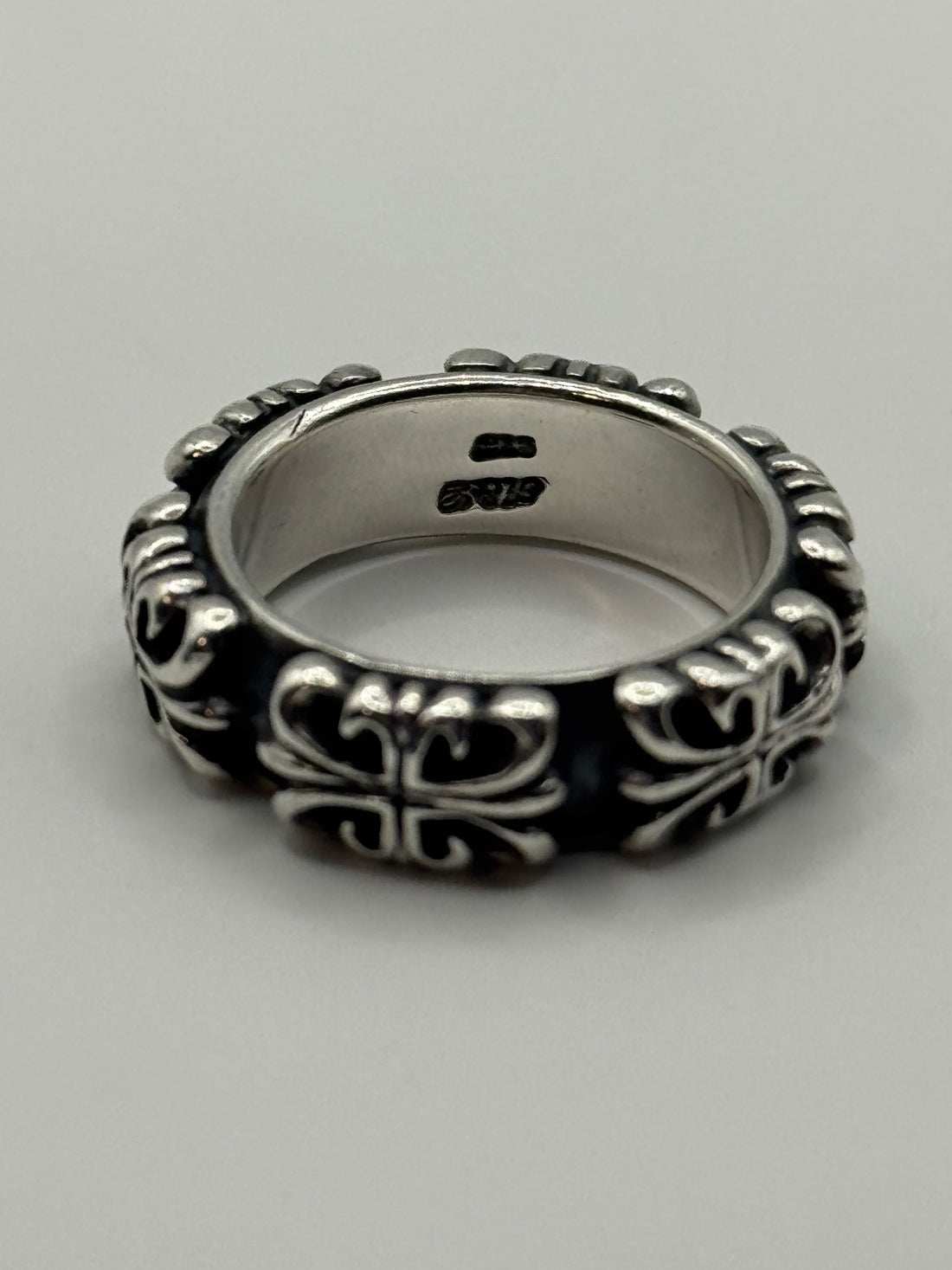 A&G ROCK FLORAL LOGO RING