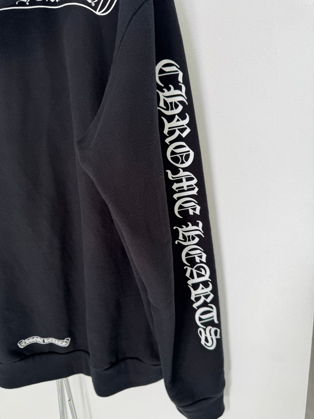 CHROME HEARTS SCROLL LOGO HOODIE