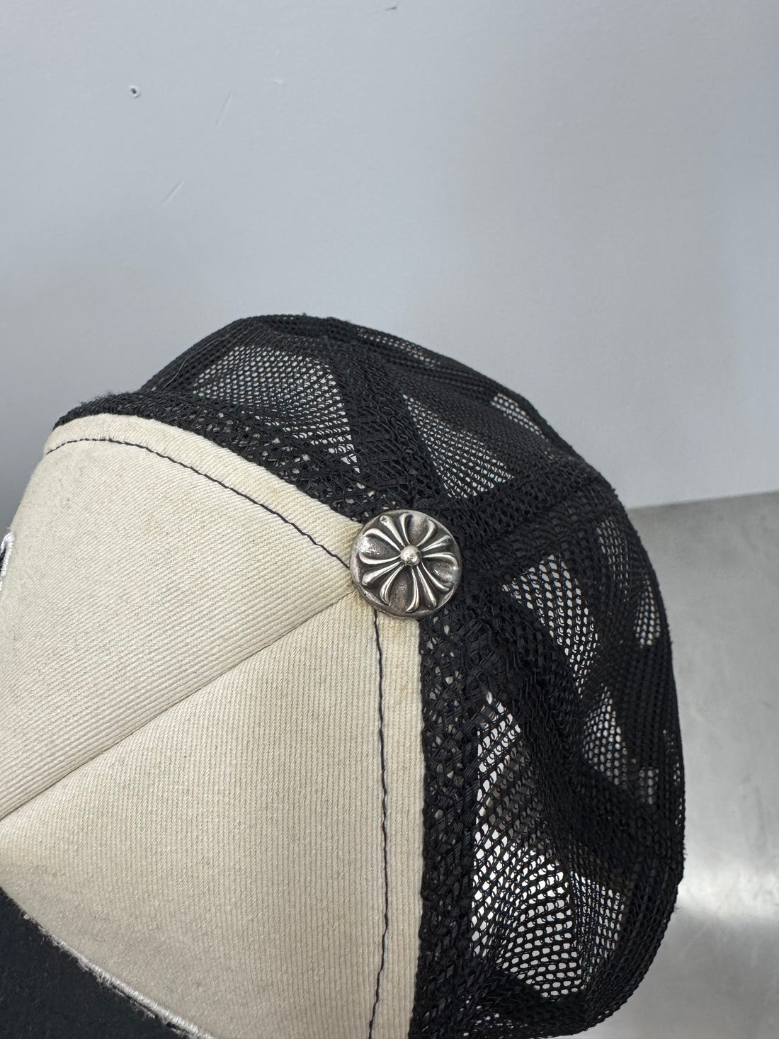 CHROME HEARTS CH TRUCKER HAT