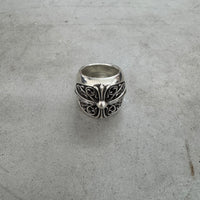 CHROME HEARTS OVAL CROSS RING
