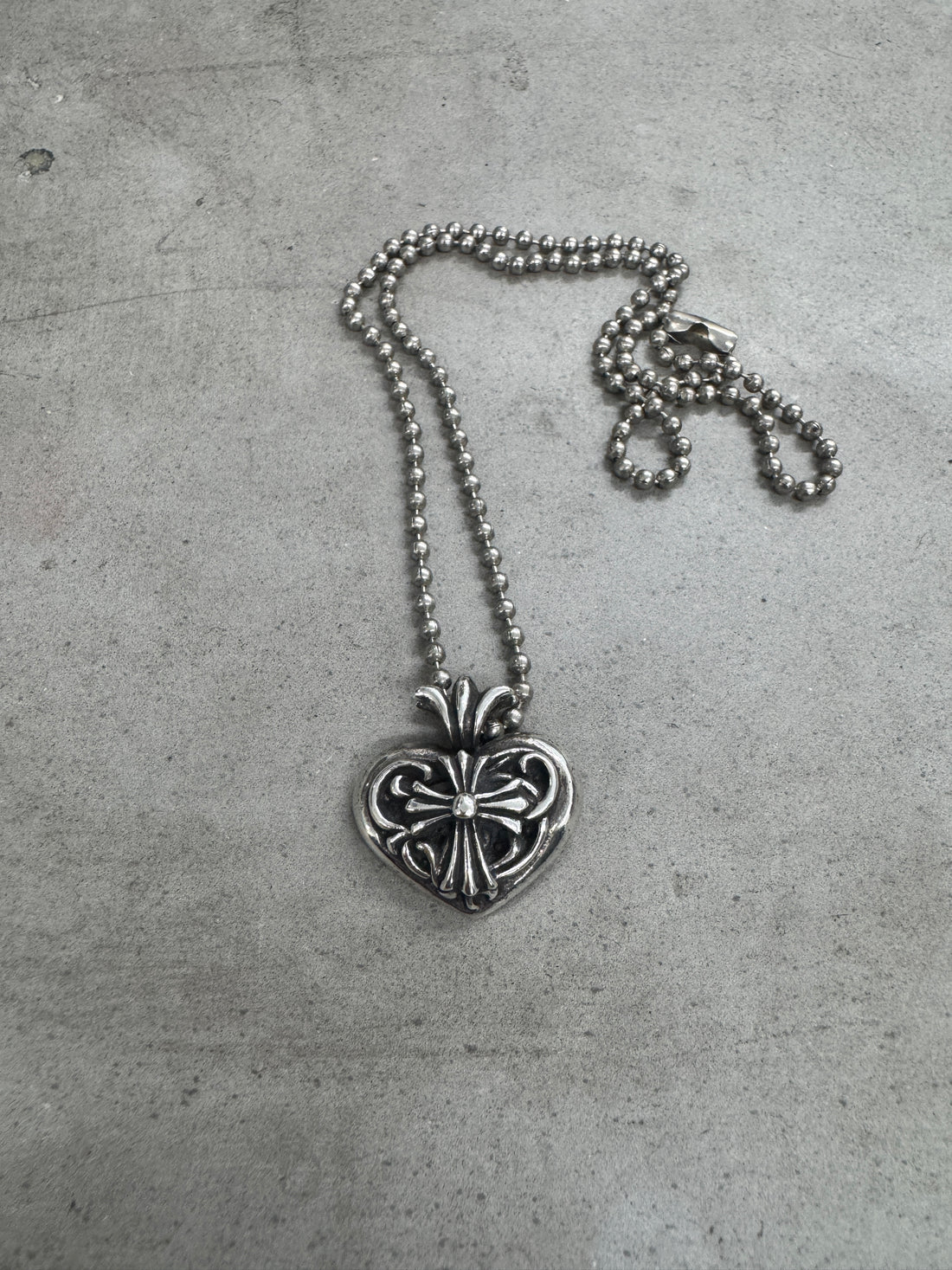 A&G VINTAGE HEART PENDANT