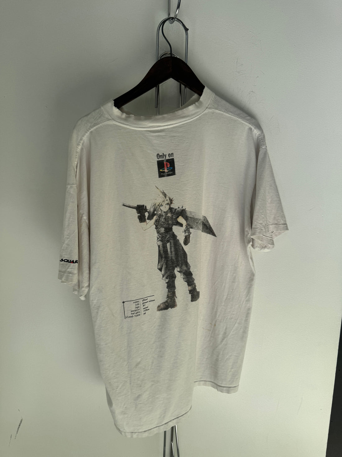 2000’S FINAL FANTASY SHIRT