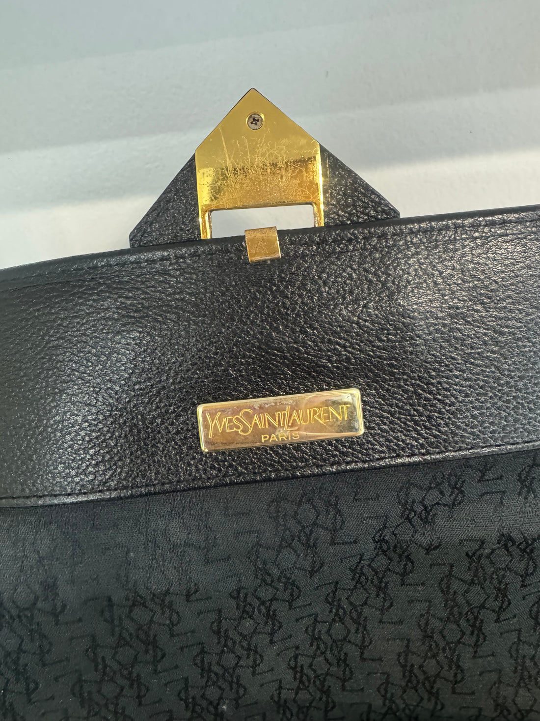 SAINT LAURENT FLAP CROSSBODY BAG