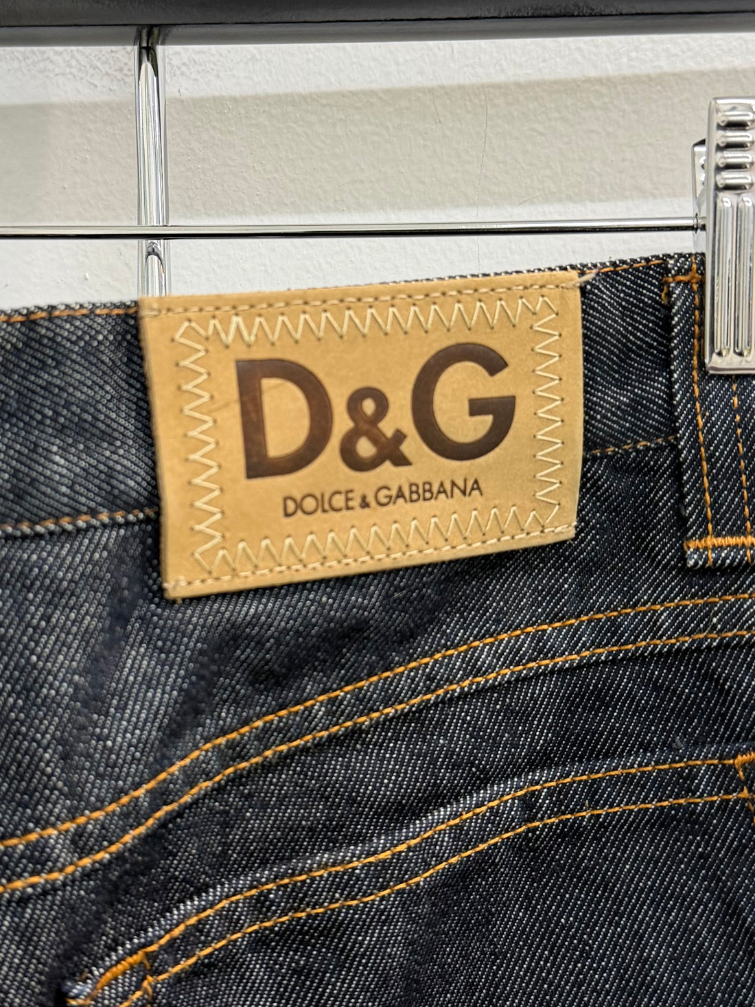 VINTAGE DOLCE & GABBANA DARK WASH CROPPED JEANS