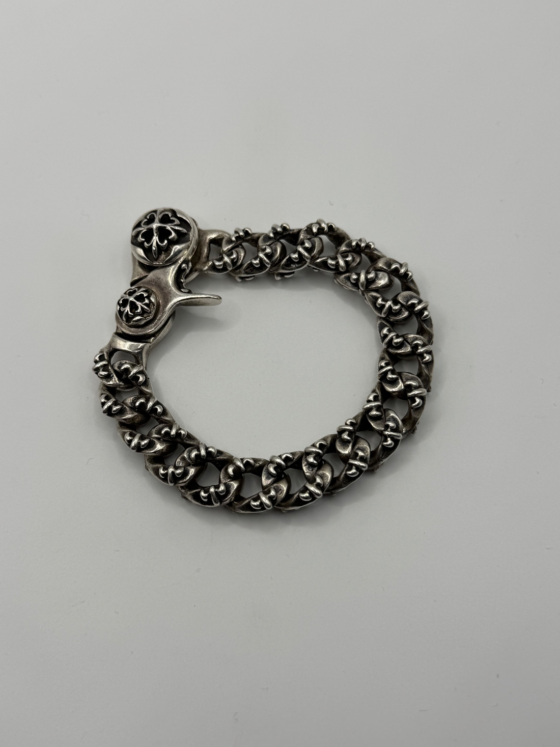 A&G ROCK FANCY LINK 8 INCH BRACELET