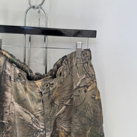 SIDE SERVICE CAMO LONG SHORTS
