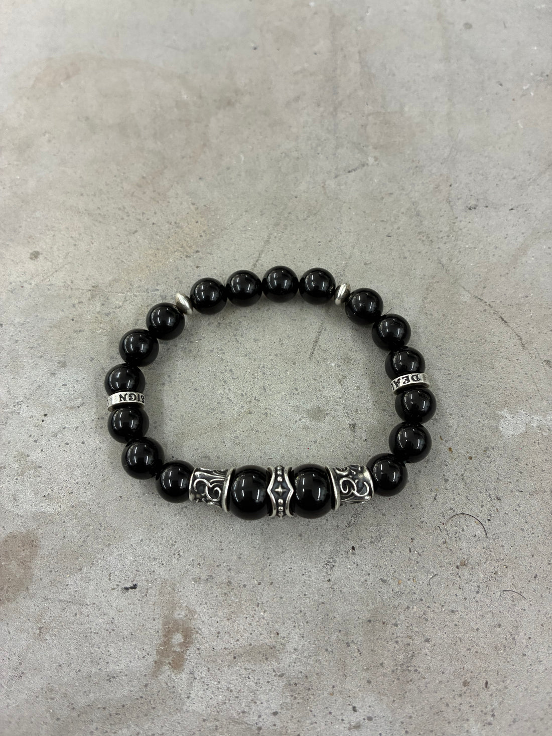 DEAL DESIGN BEAD BRACELET