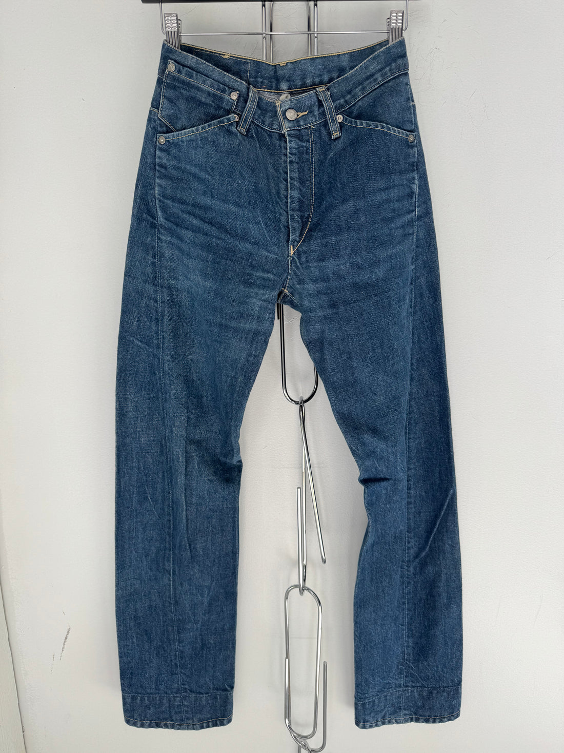 LEVI’S ENGINEERED DOUBLE POCKET JEANS SIZE 26