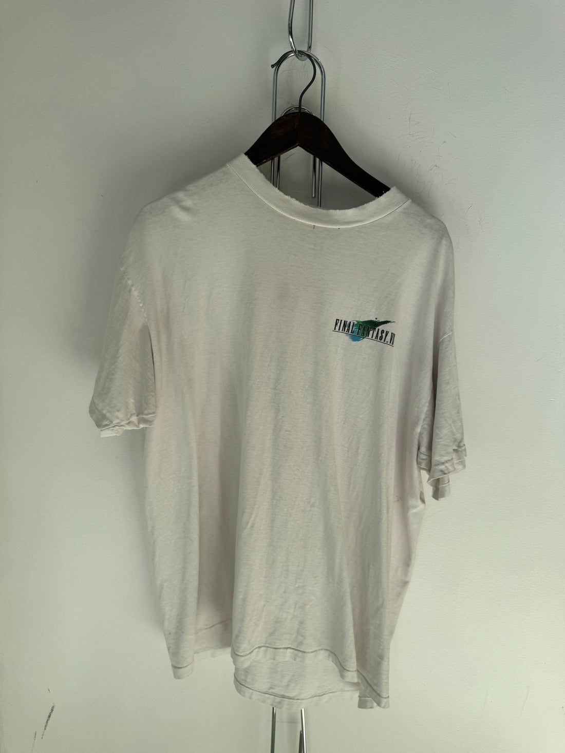 2000’S FINAL FANTASY SHIRT