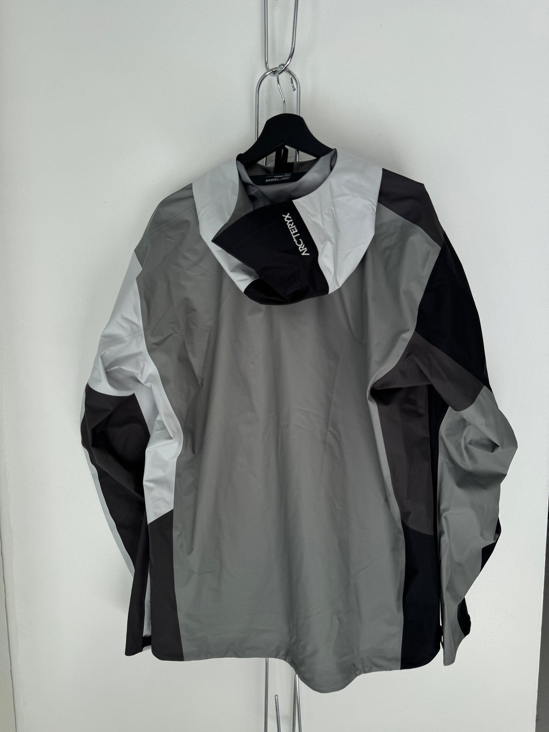BEAMS X ARCTERYX BETA JACKET