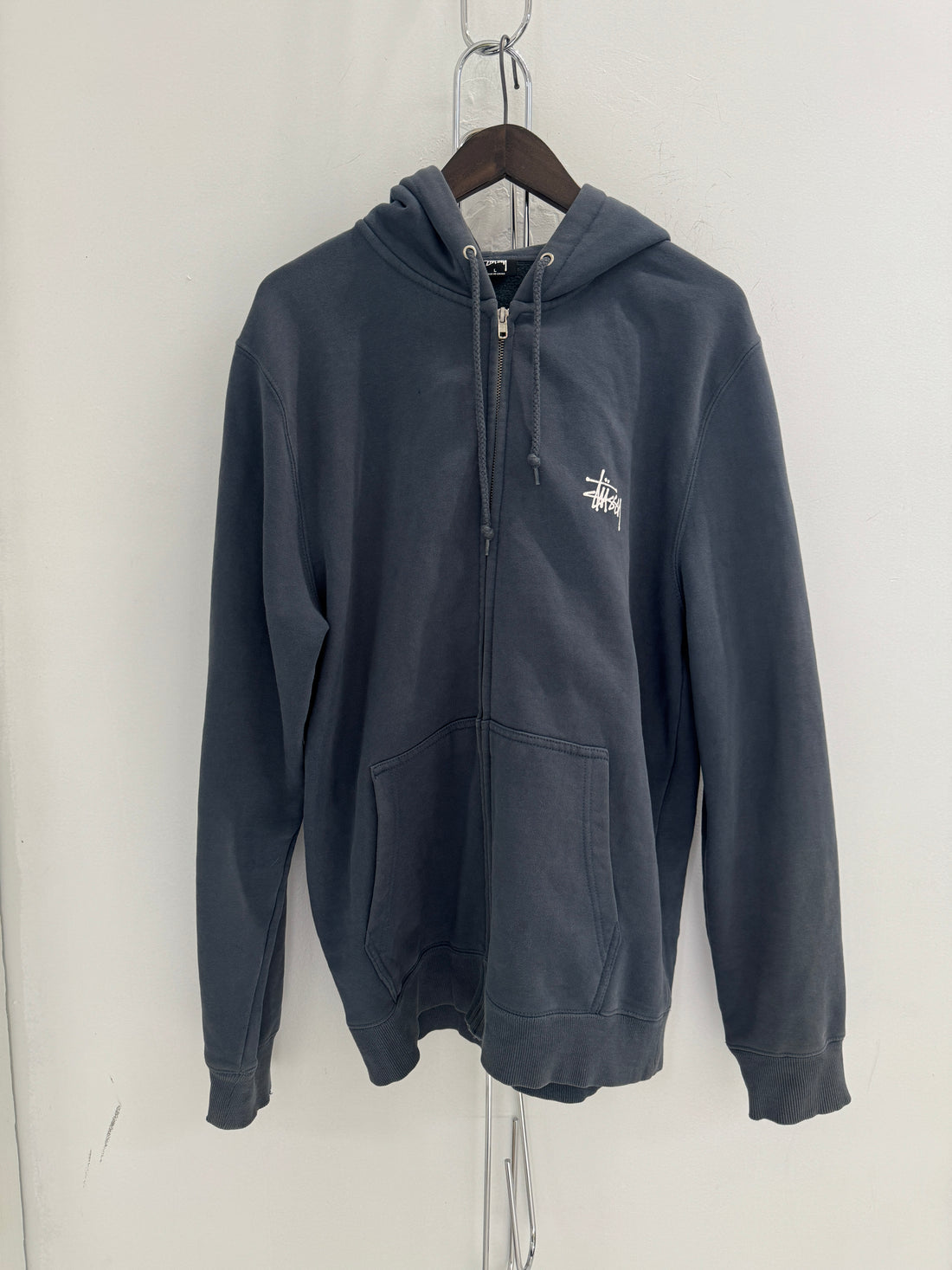 STUSSY NAVY LOGO ZIP UP HOODIE