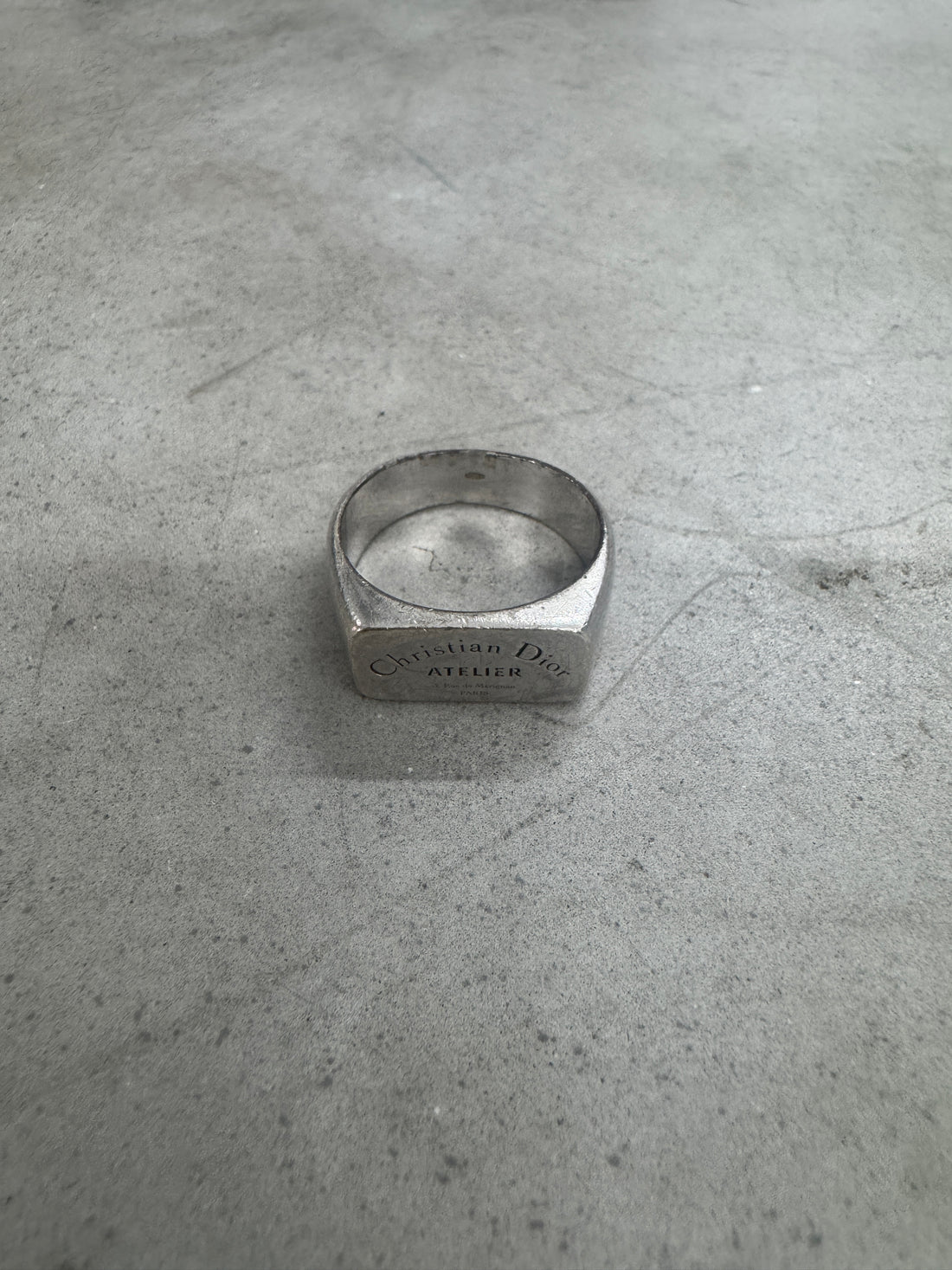 CHRISTIAN DIOR LOGO RING