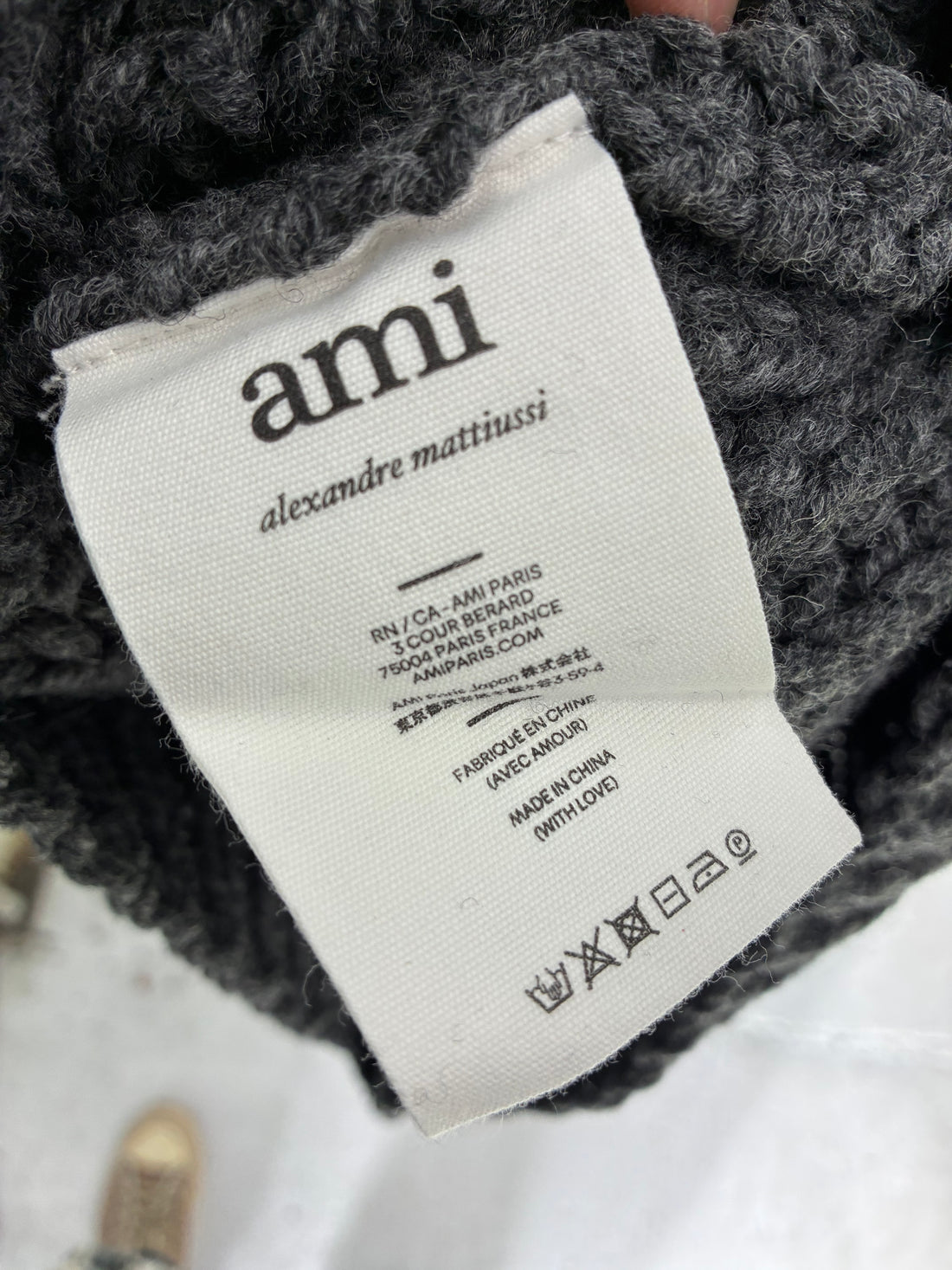 AMI TURTLE NECK WOOL SWEATER